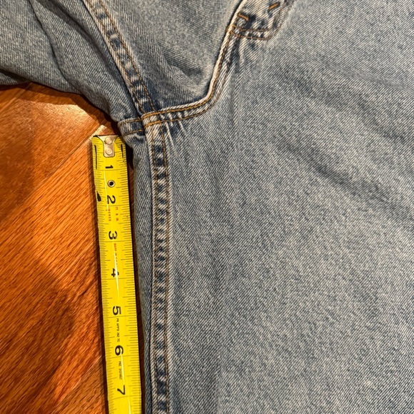 Levi Strauss Boys Denim Jean Shorts in Classic Blue - Picture 8 of 9